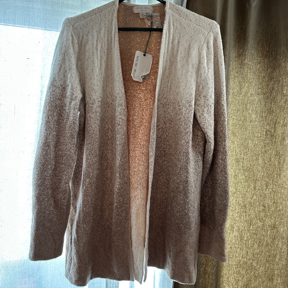 NWT Barefoot Dreams Cozychic light cardigan.